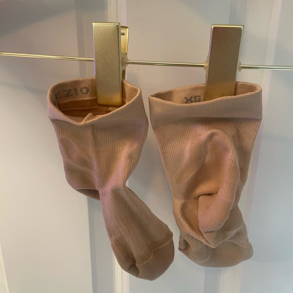 Capezio Tan Casual Socks Soft Stretchy Hosiery